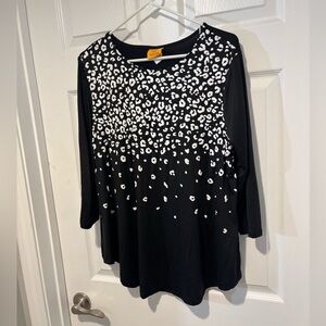 Black and White Leopard Print Women's Top